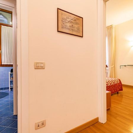 Ca Jole San Marco Apartment M02704210223 Venice Exterior photo